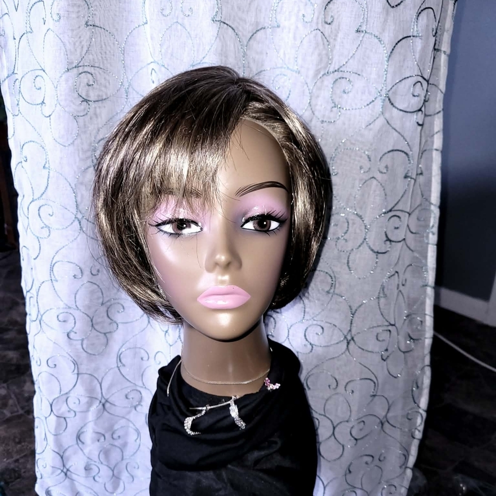 Muse By Raquel Welch Wigs Handtied Cap! Color R11S+